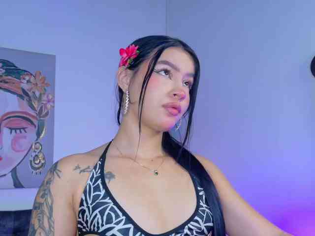 melody-cute10 webcam