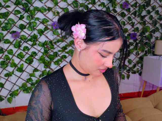 melody-cute10 webcam