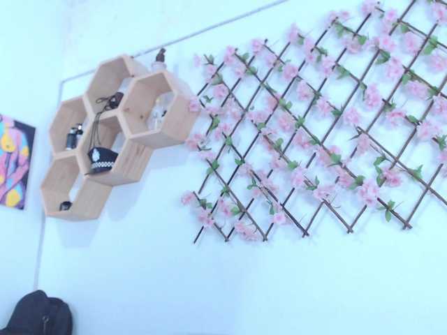 tiffany-gomez9's BongaCams show and profile