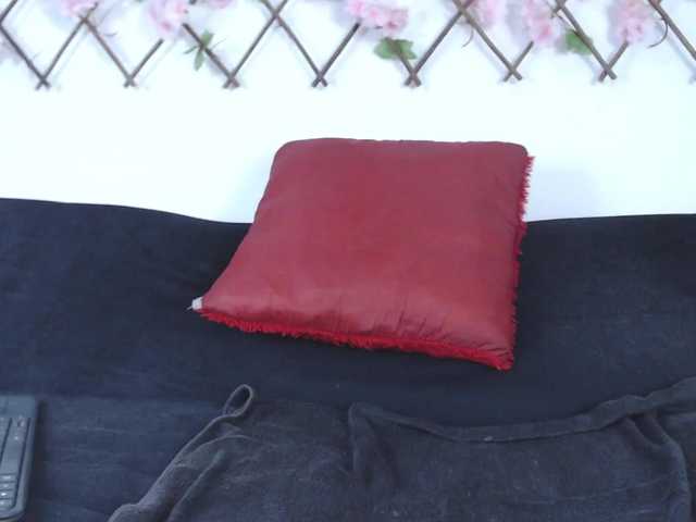 tiffany-gomez9's BongaCams show and profile