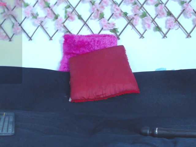 tiffany-gomez9's BongaCams show and profile