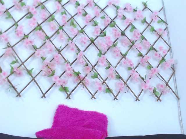 tiffany-gomez9's BongaCams show and profile