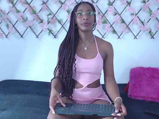 tiffany-gomez9 webcam