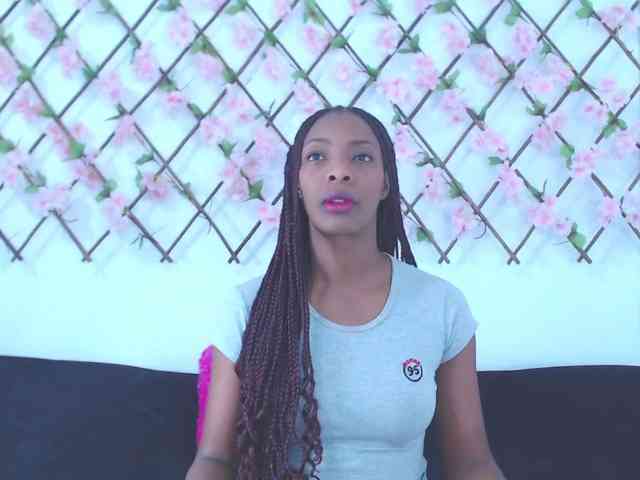 tiffany-gomez9 webcam