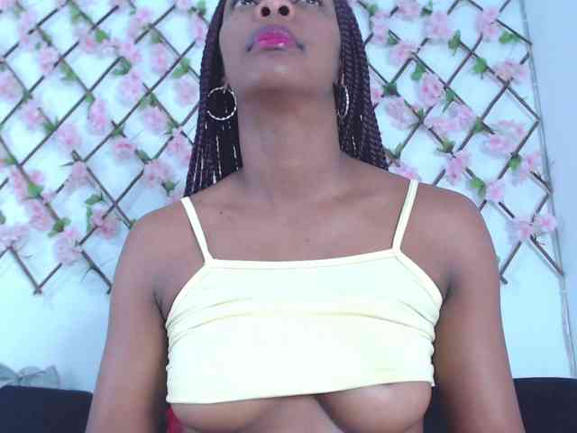 tiffany-gomez9 webcam