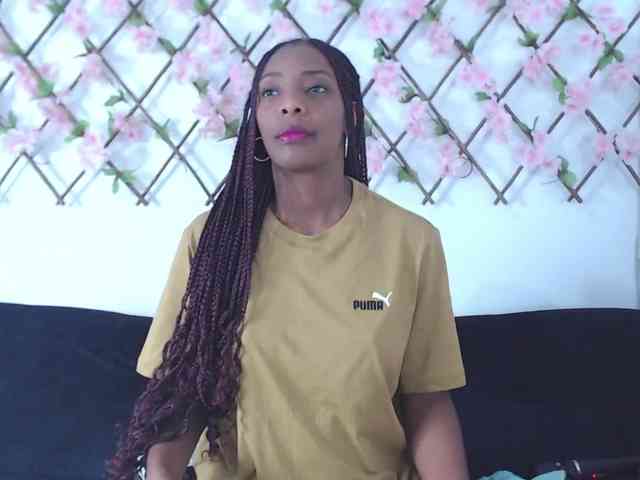 tiffany-gomez9 webcam