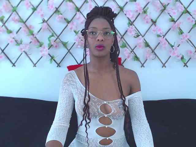 tiffany-gomez9 webcam