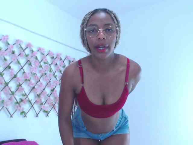tiffany-gomez9 webcam
