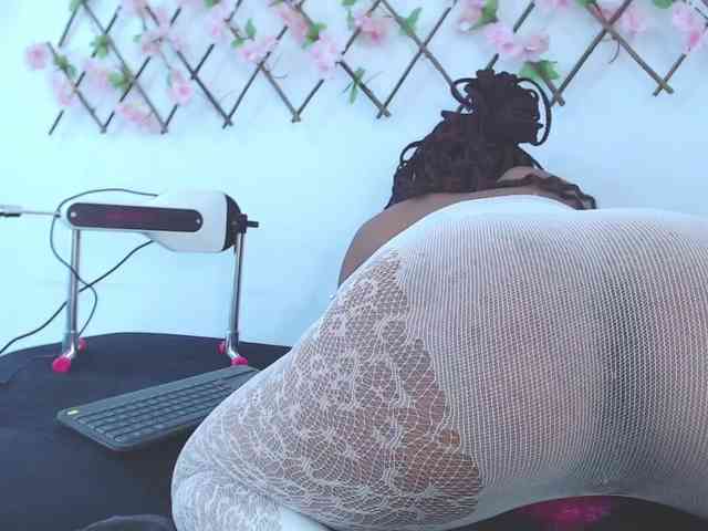 tiffany-gomez9 webcam