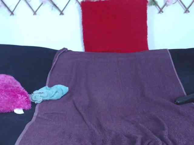 tiffany-gomez9 webcam