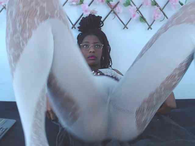 tiffany-gomez9 webcam