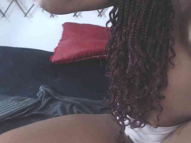 tiffany-gomez9 webcam