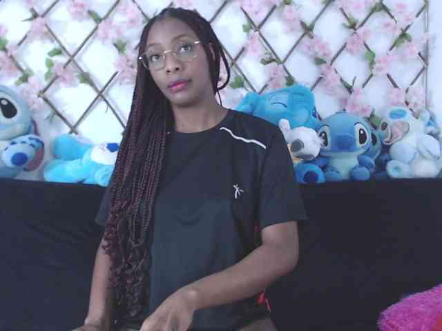 tiffany-gomez9 webcam