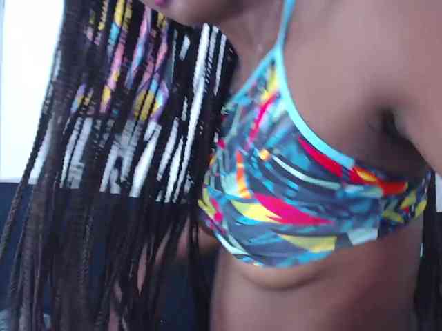tiffany-gomez9 webcam