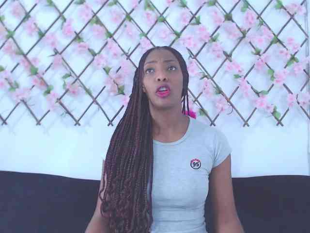 tiffany-gomez9 webcam