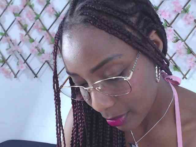 tiffany-gomez9 webcam