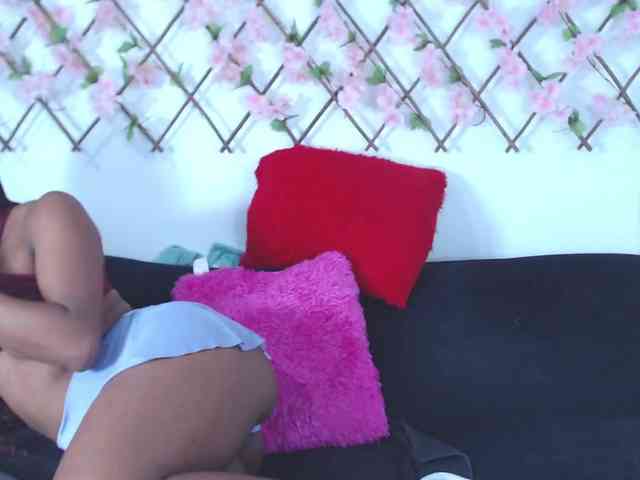 tiffany-gomez9 webcam