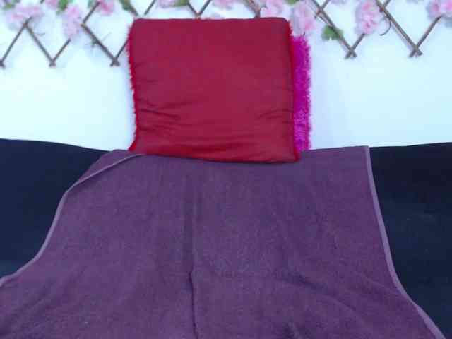 tiffany-gomez9 webcam