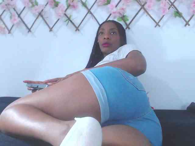 tiffany-gomez9 webcam