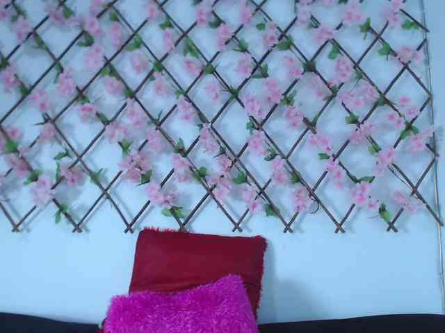 tiffany-gomez9 webcam