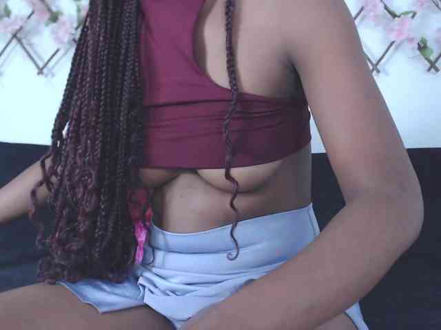 tiffany-gomez9 webcam