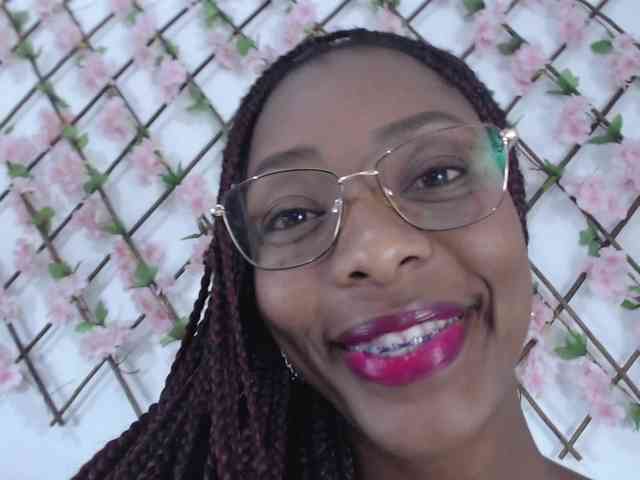 tiffany-gomez9 webcam