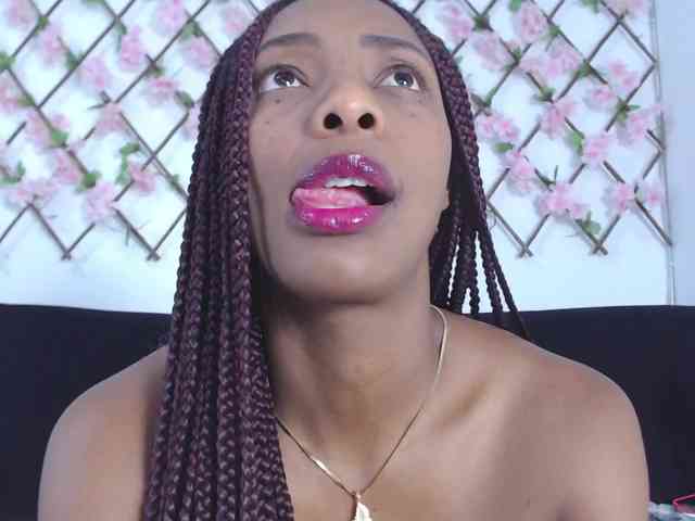 tiffany-gomez9 webcam