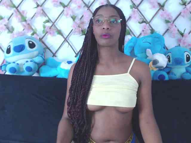 tiffany-gomez9 webcam