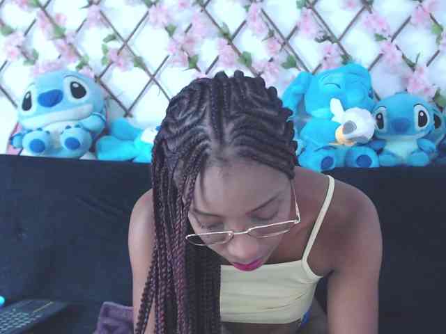 tiffany-gomez9 webcam