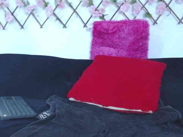 tiffany-gomez9 webcam