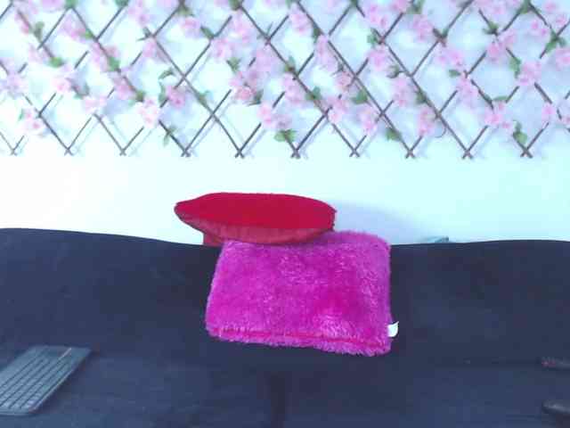 tiffany-gomez9 webcam