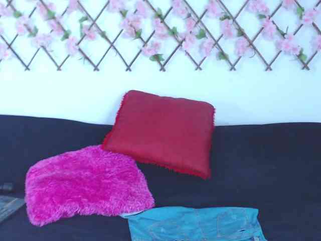 tiffany-gomez9 webcam