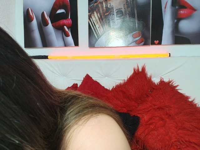 LinaBrowm's BongaCams show and profile