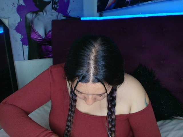 LinaBrowm's BongaCams show and profile