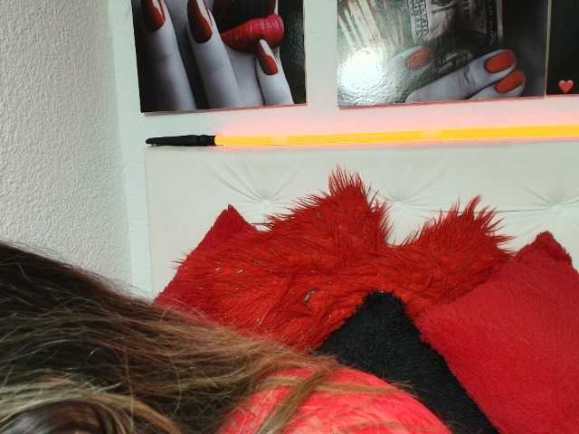 LinaBrowm's BongaCams show and profile