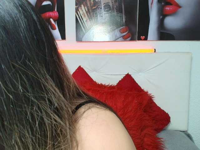 LinaBrowm's BongaCams show and profile