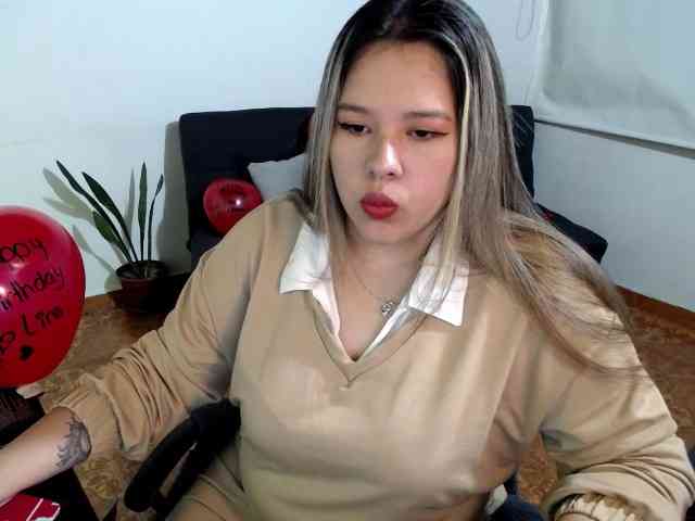 LinaBrowm webcam