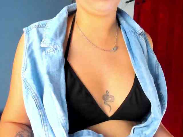 Bong-cams9392 webcam