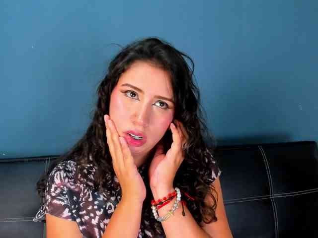 Bong-cams9392 webcam