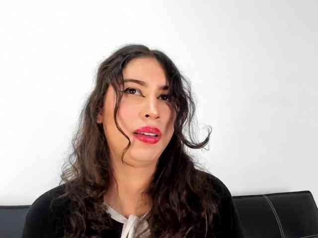 Bong-cams9392 webcam