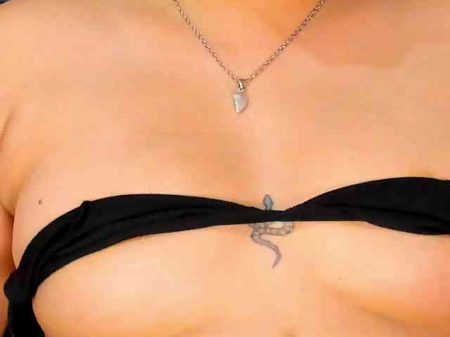 Bong-cams9392 webcam