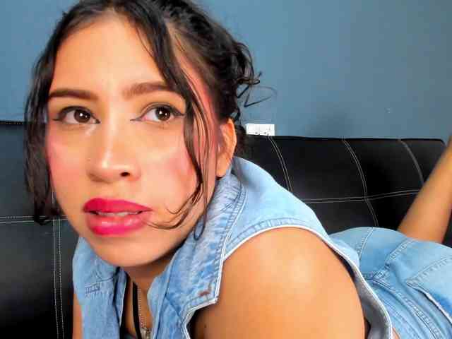 Bong-cams9392 webcam