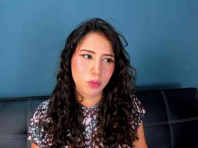 Bong-cams9392 webcam