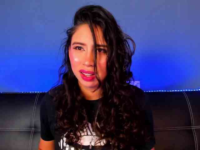 Bong-cams9392 webcam