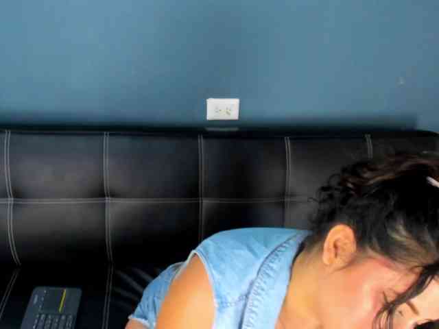 Bong-cams9392 webcam