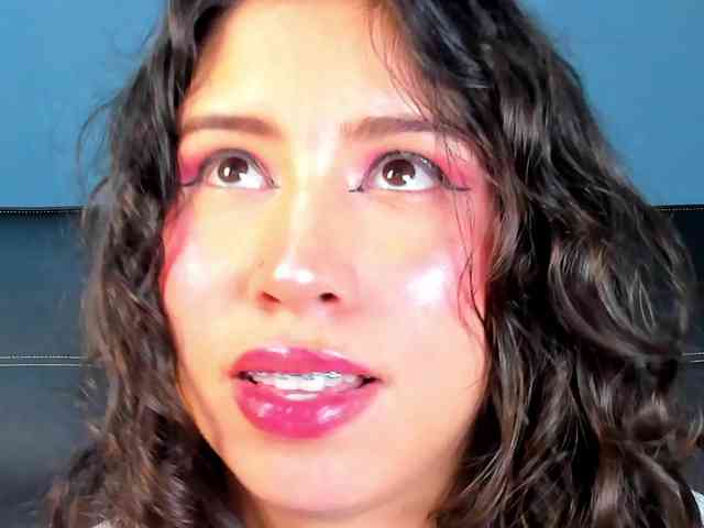 Bong-cams9392 webcam