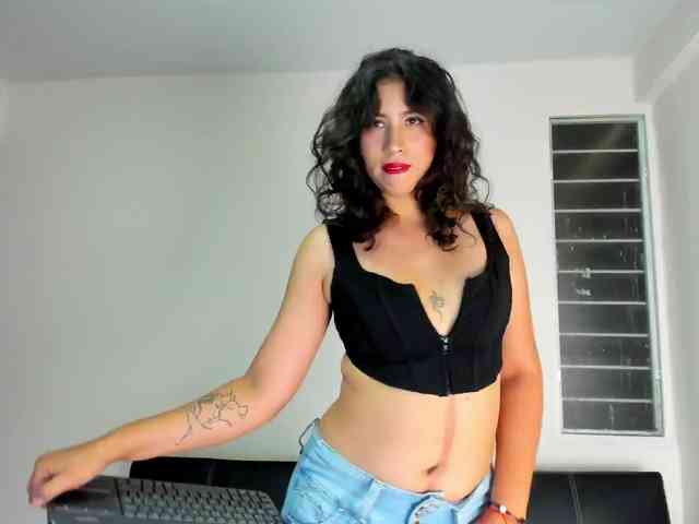 Bong-cams9392 webcam