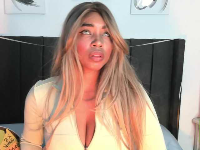 kylieboobs24's BongaCams show and profile