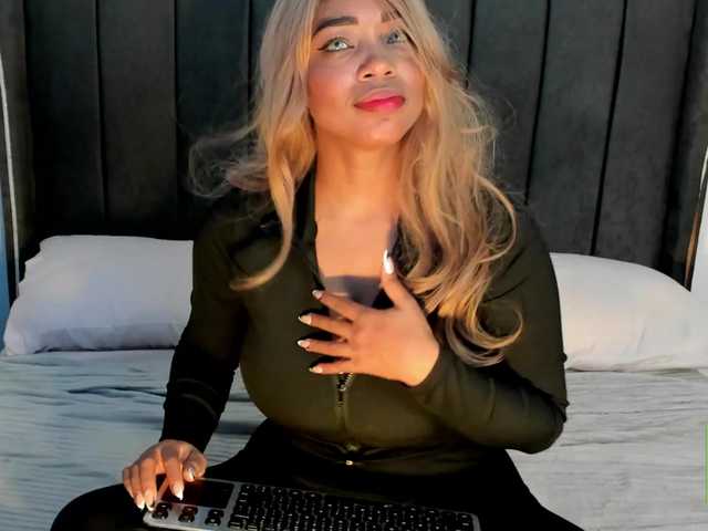 Preview of kylieboobs24