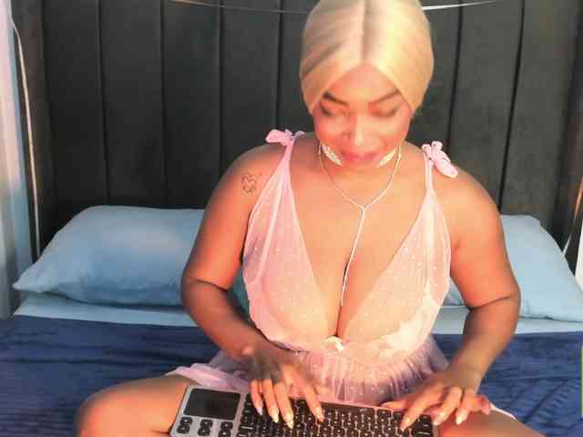 kylieboobs24 webcam